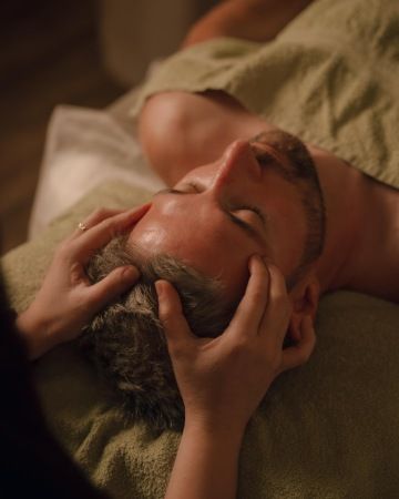 Relaxing weekday massage near Wenceslas Square in Prague